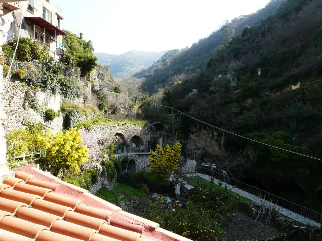 Appartamento Il Ruscello Dolceacqua Camera foto