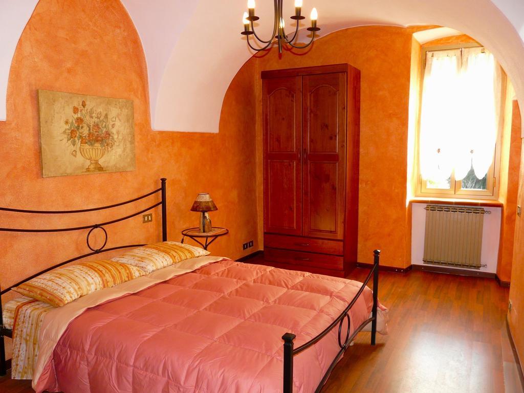 Appartamento Il Ruscello Dolceacqua Camera foto